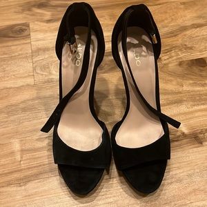 Aldo size 7 black heels